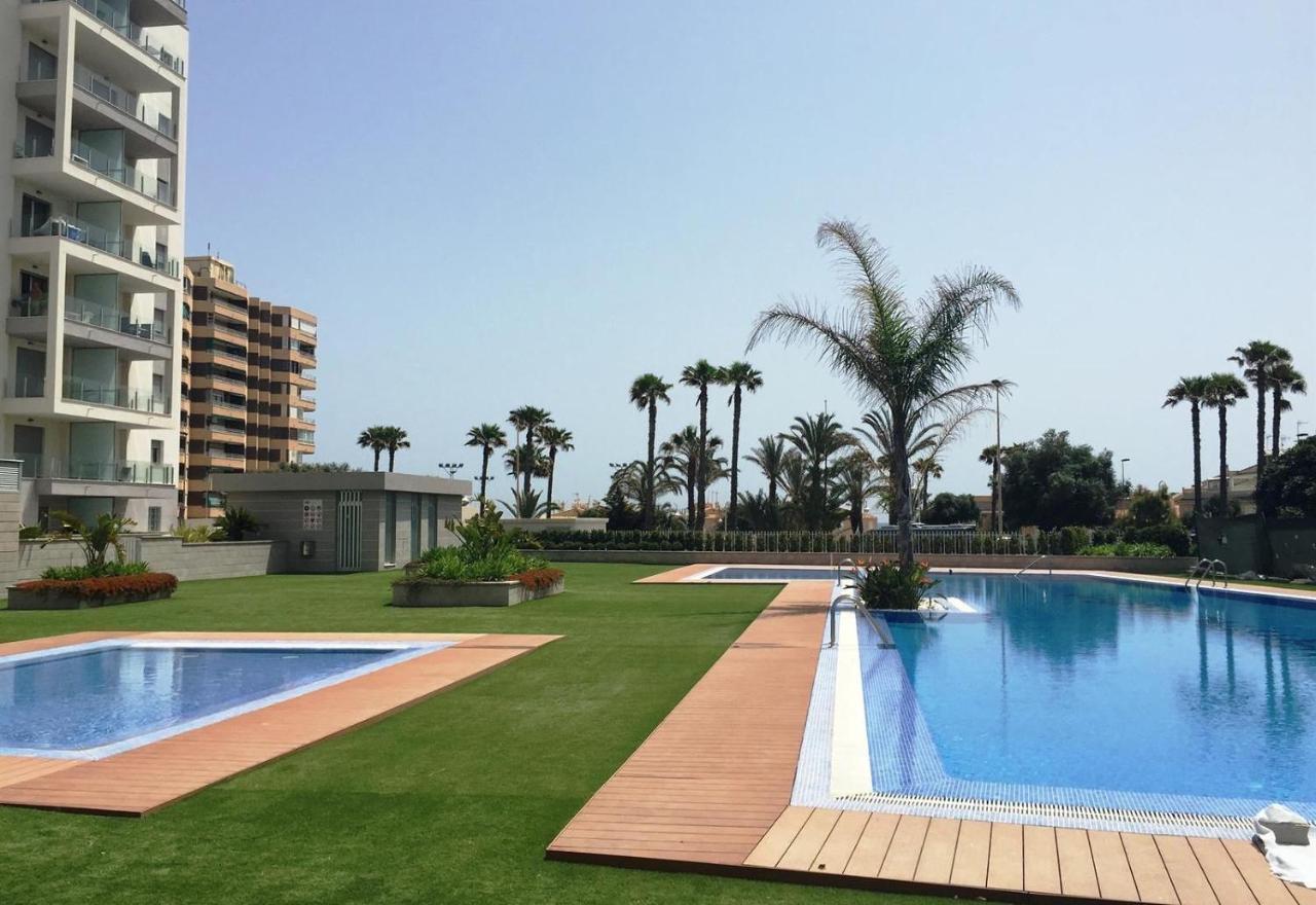 Luxury Suite Apartment Torrevieja Exteriör bild